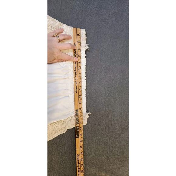 Free People Movement Solstice Shorts Size M‎ Ivory Crochet Trim Fringe Lined - Picture 11 of 11